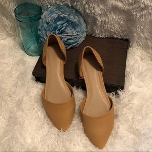 Forever21 nude flats- trendy- size8.5🦊